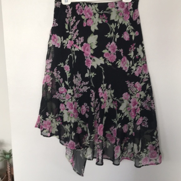 🌸COMPLETE OUTFIT FLORAL TOP AND SKIRT BY CONNECTED APPAREL GREAT CONDITION! NWT - Picture 6 of 13